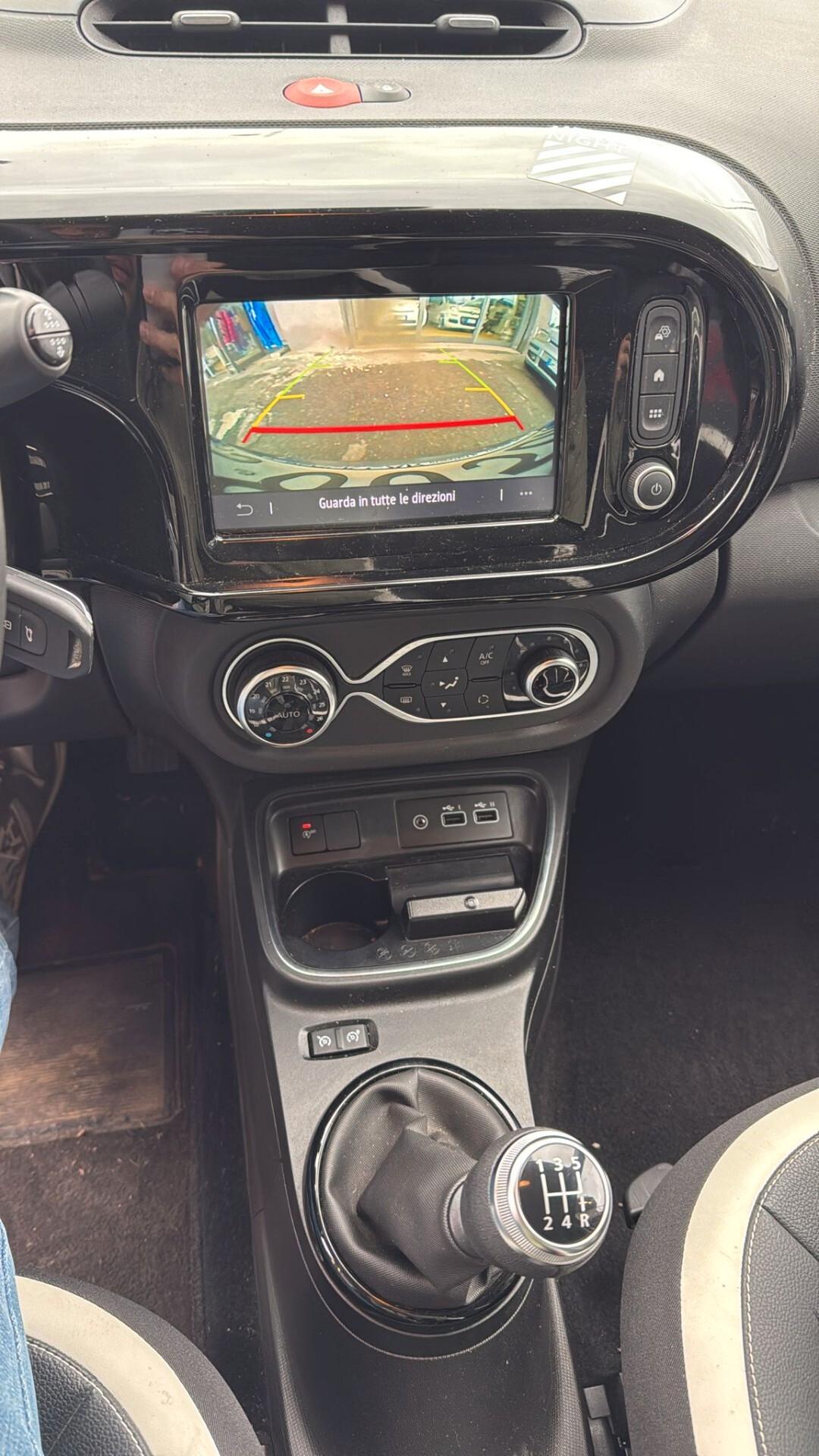 Renault Twingo SCe 65 CV Urban Night