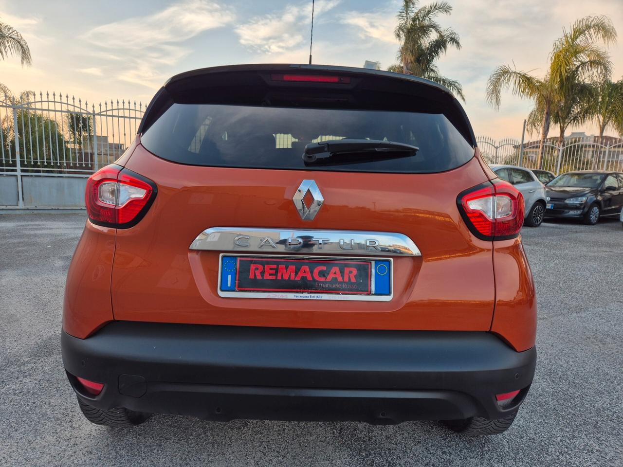 Renault CAPTUR 0.9 cc 90 CV FULL OPTIONAL NUOVA