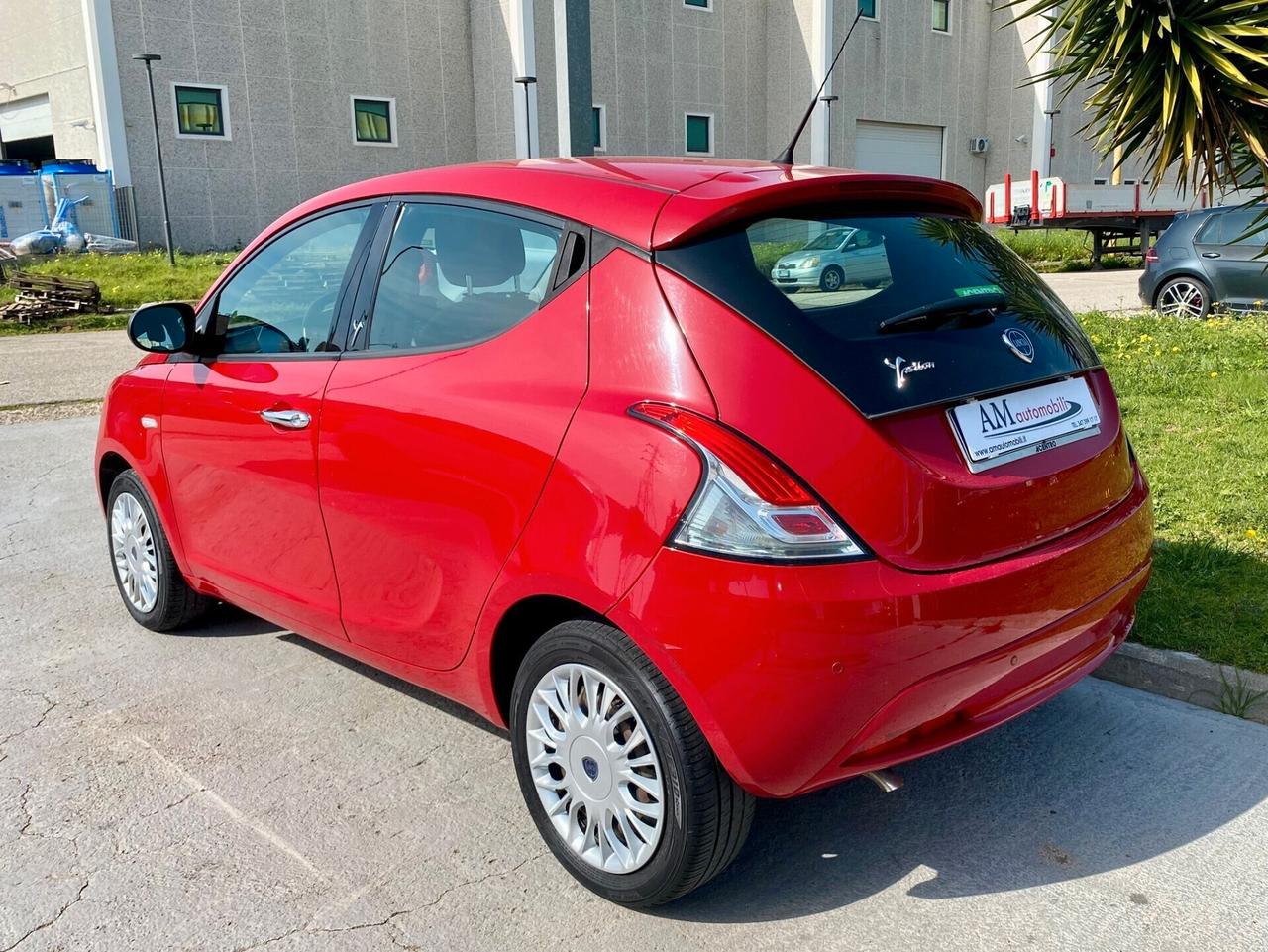 Lancia Ypsilon 0.9 TwinAir 85 CV S&S aut. Silver