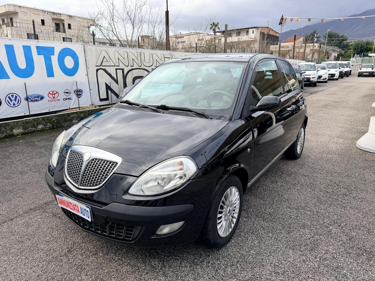 Lancia Ypsilon 1.2 Argento