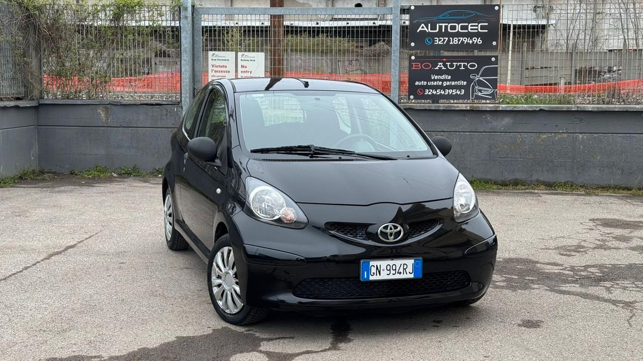 Toyota Aygo 1.0 12V VVT-i 3 porte Sol