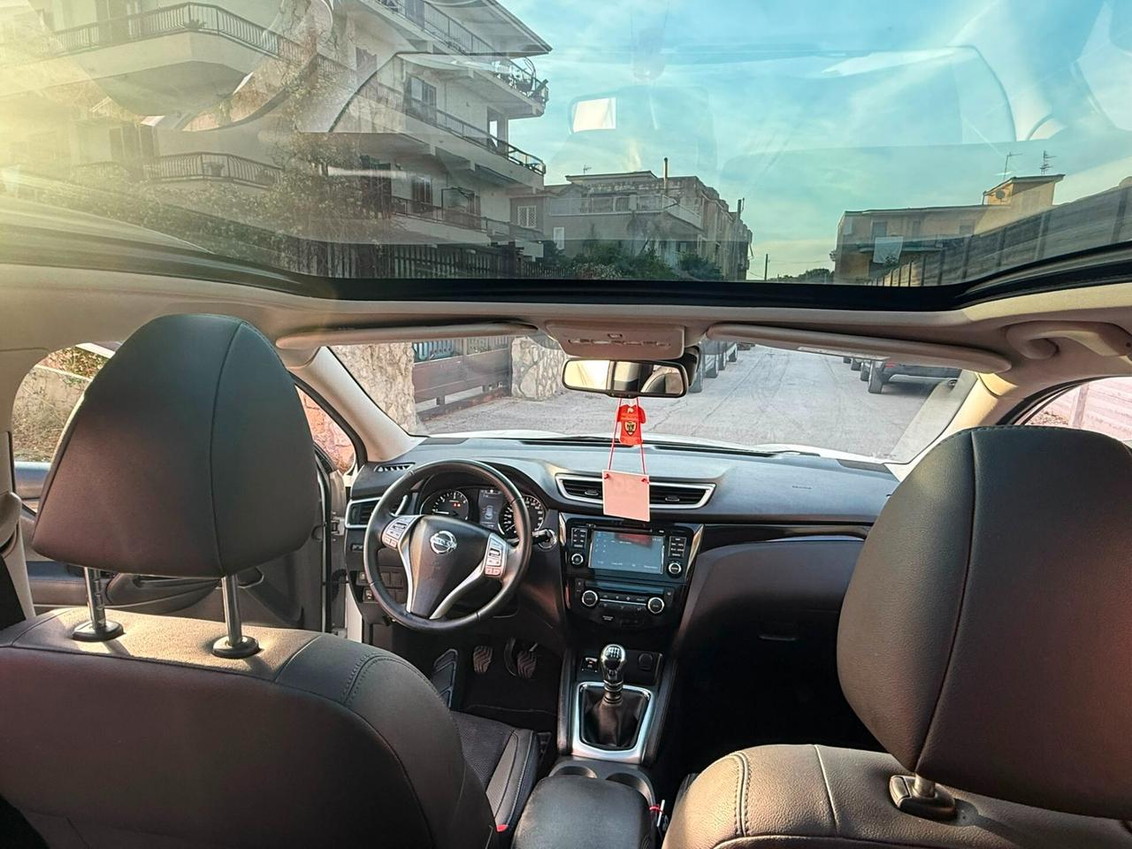 Nissan Qashqai 1.5 dCi 110cv Tekna - 2014