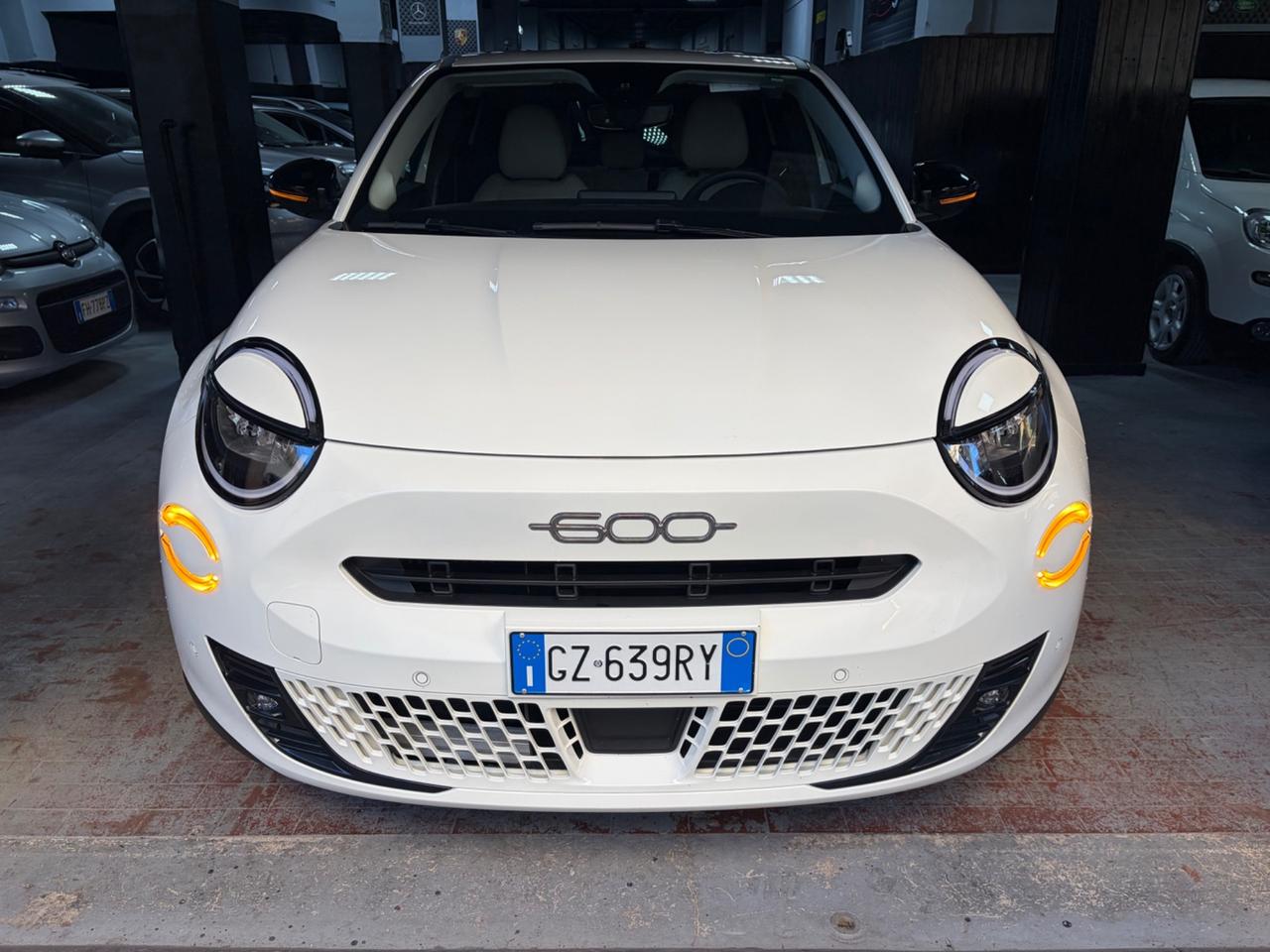 Fiat 600 Hybrid 110 CV DCT MHEV La Prima
