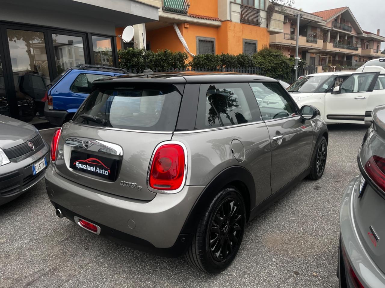 Mini 1.5 Cooper D- 95000km AUTOMATICA