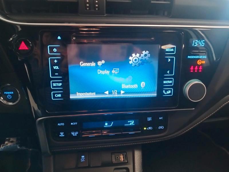 Toyota Auris 5 Porte Auris 1.8h cvt Cerchi Cruise...