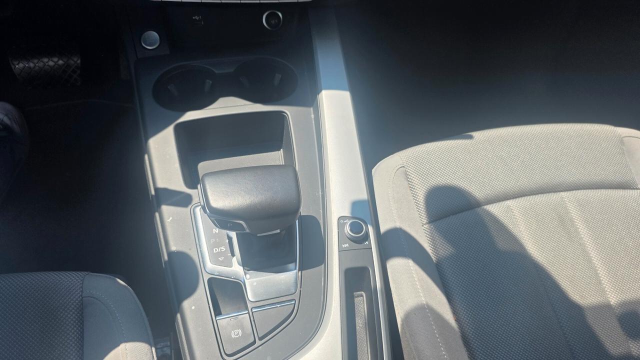 Audi A4 Avant 35 TFSI S tronic Business