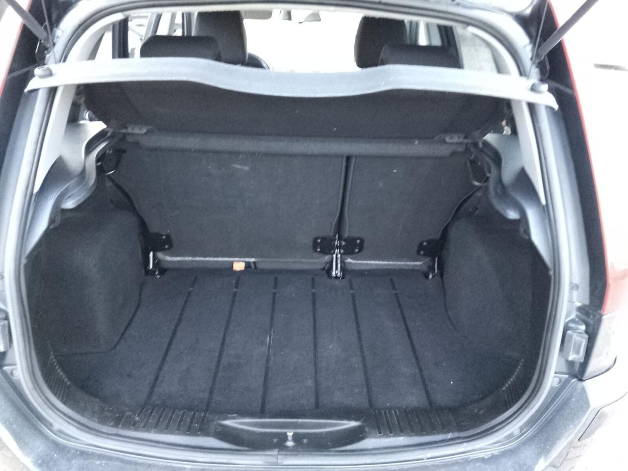 Ford Fusion 1.4 TDCi 5p. Collection