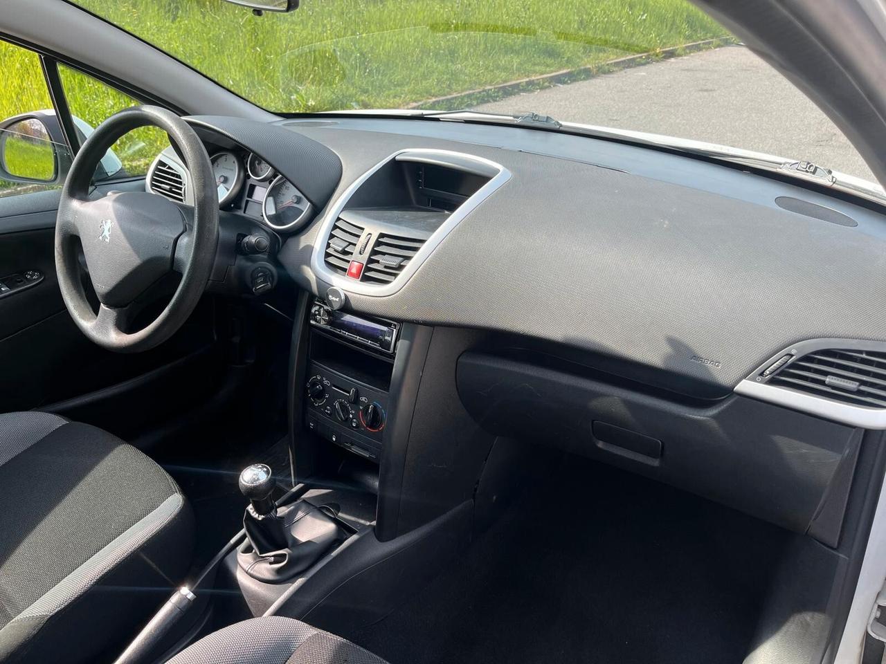 Peugeot 207 1.4 8V 75CV 3p. Energie Sport ECO GPL