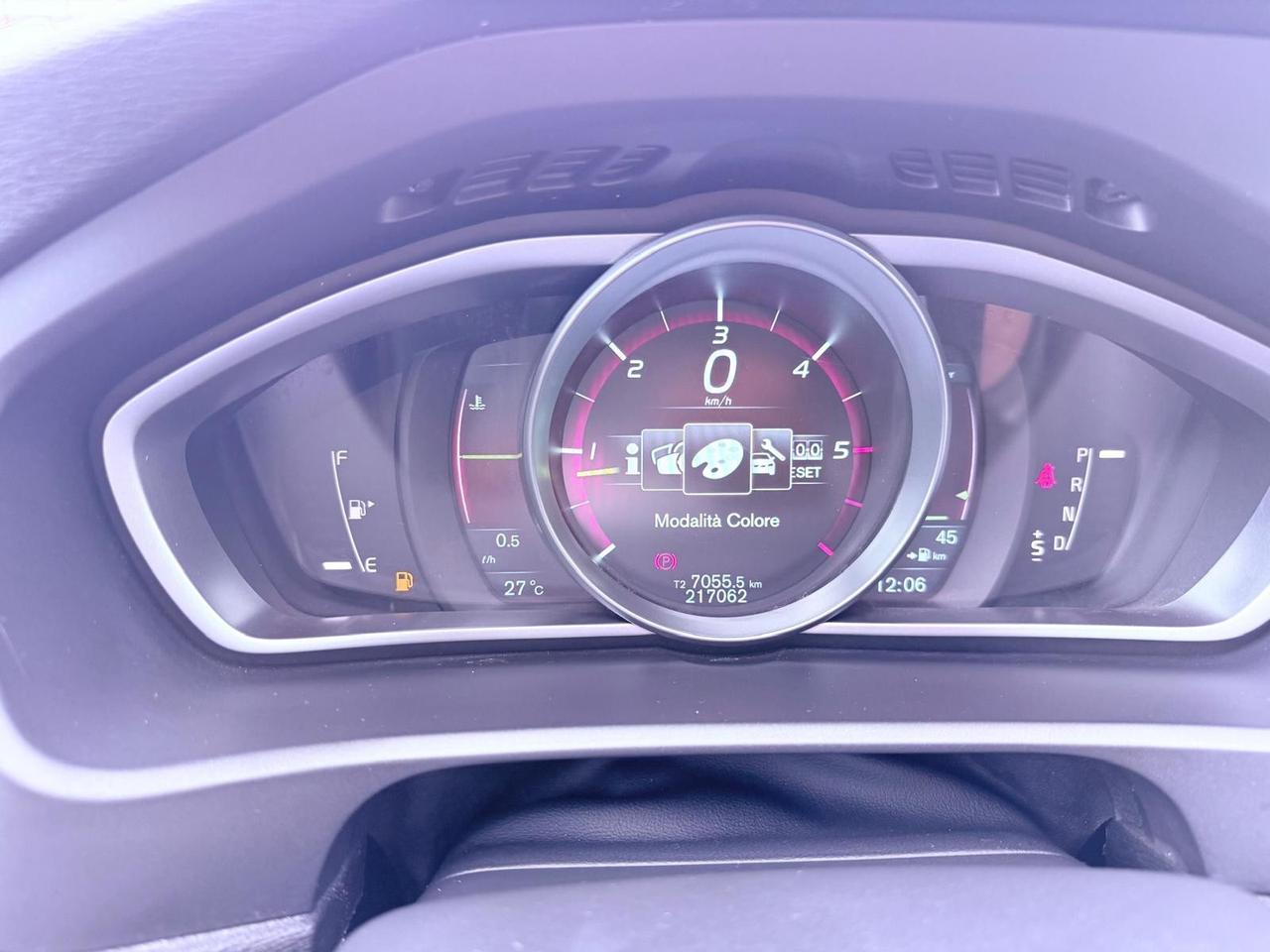 Volvo V40 D2 1.6 Powershift Summum