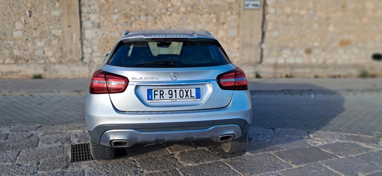 Mercedes-benz GLA 200 d Automatic Premium