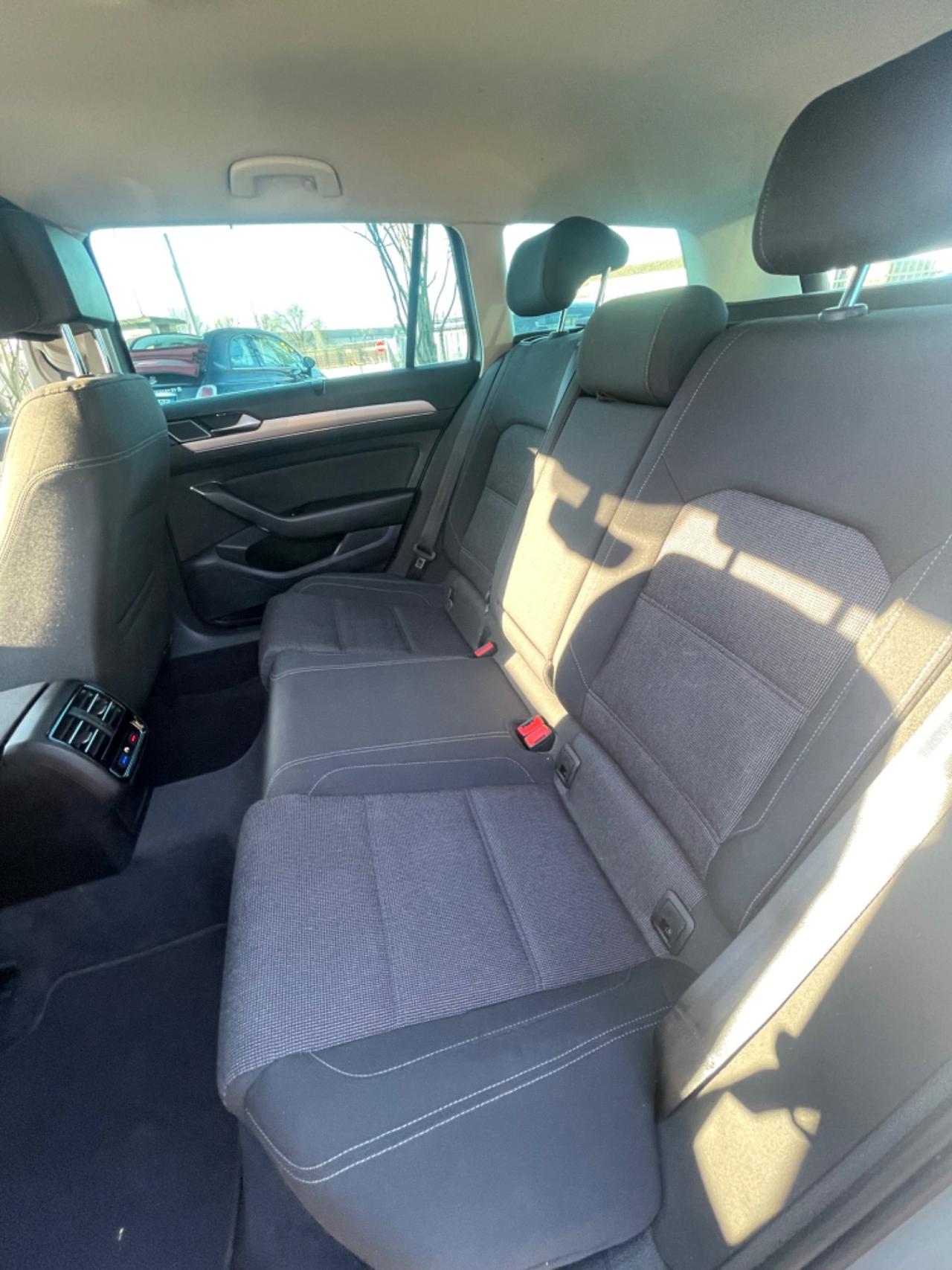 Volkswagen Passat 2.0 TDI Comfortline BlueMotion Technology