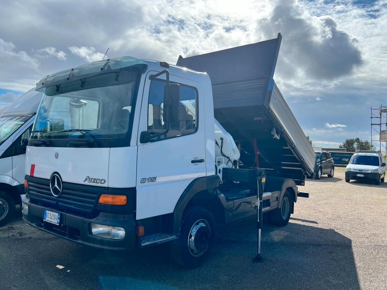 Mercedes Benz Atego 815 4.2 Tdi 153Cv Patente C Ribaltabile e gru nuovo