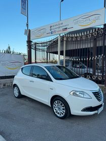 Lancia Ypsilon 1.3 MJT 16V 95 CV 5 porte S&S Silver