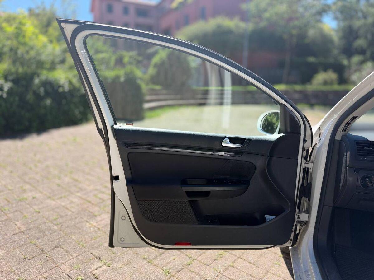 Volkswagen Golf 2.0 tdi Gt Sport 3p dsg dpf