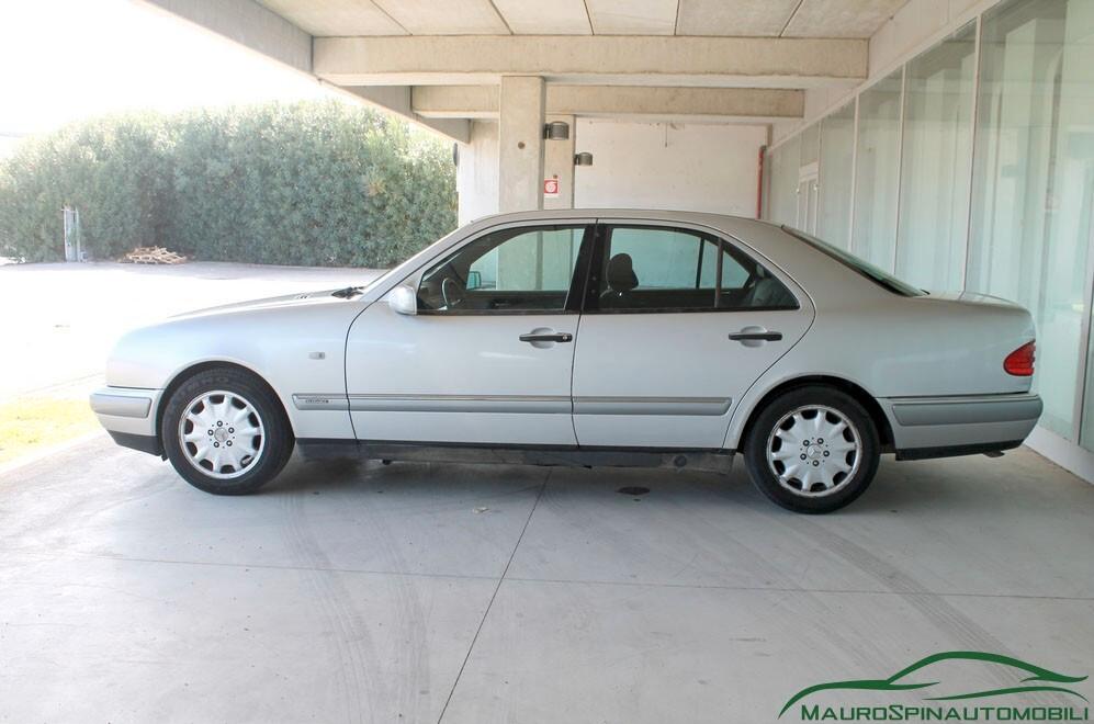 Mercedes-benz E 200 MERCEDES KOMPRESSOR ELEGANCE 186 CV