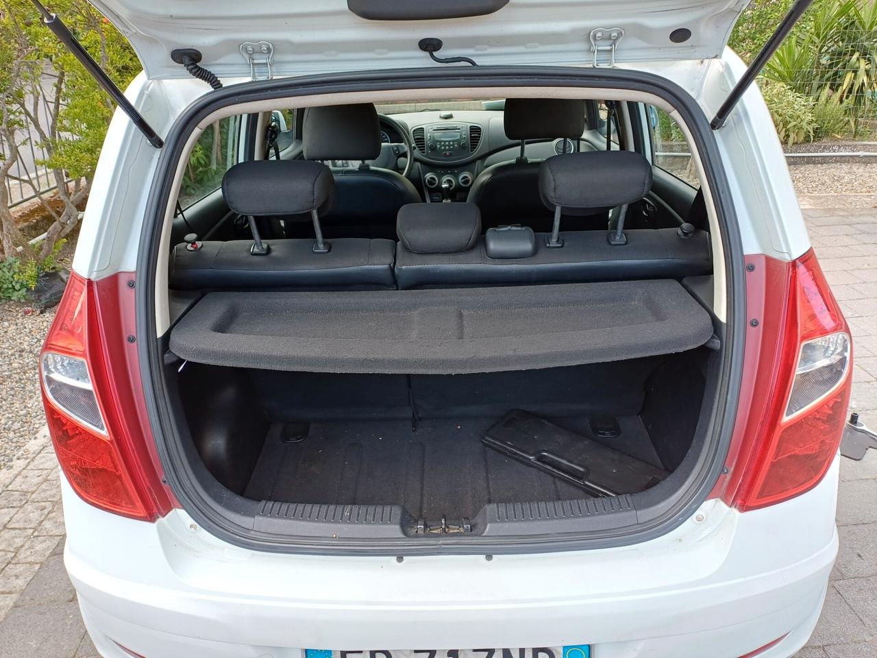 Hyundai i10 1.1 12V BlueDrive GPL Sound Edition