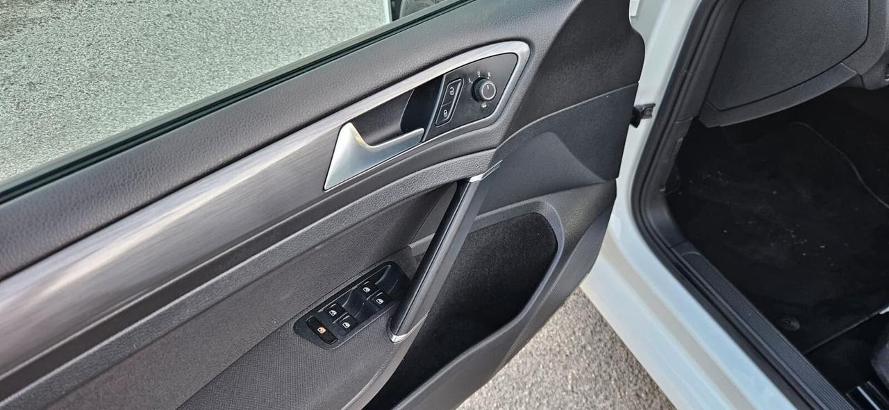 Volkswagen Golf 7.5 TDI 1.6 115CV 5p. HighLine