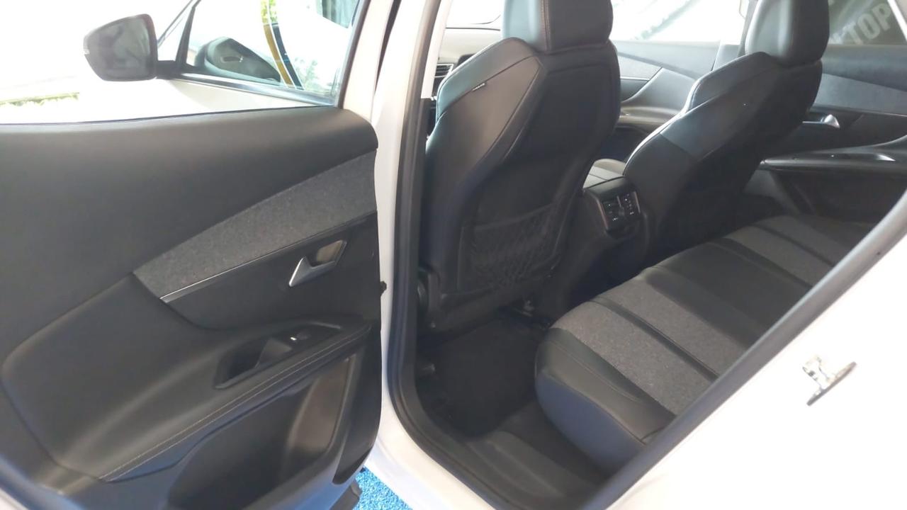Peugeot 3008 BlueHDi 130 S&S GT Line accetto permute e finanziamenti