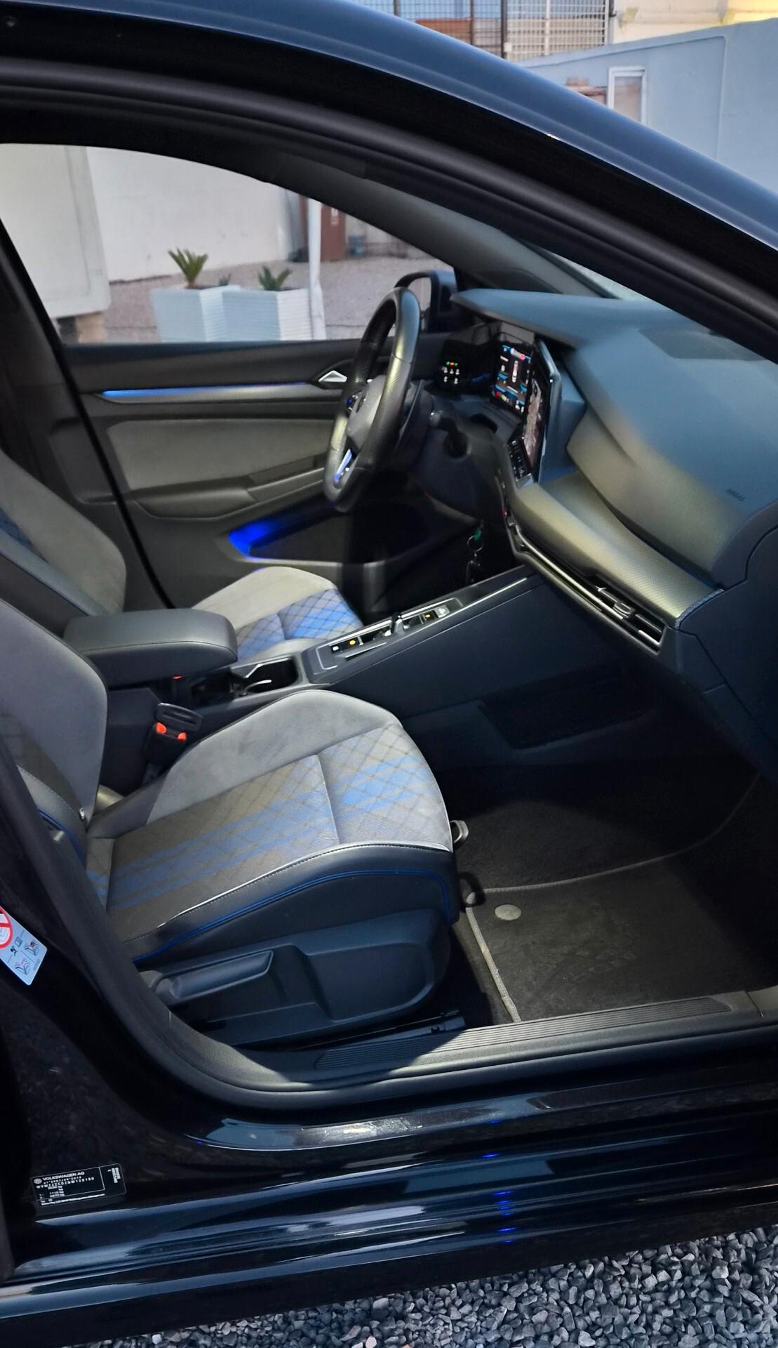 Volkswagen Golf 2.0 TSI DSG 4Motion R