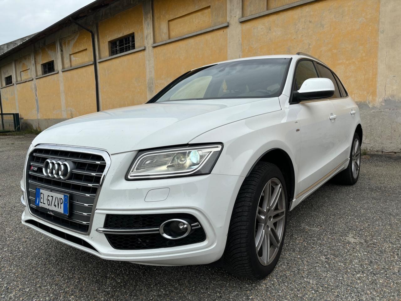 Audi Q5 S line 2.0 170 cv