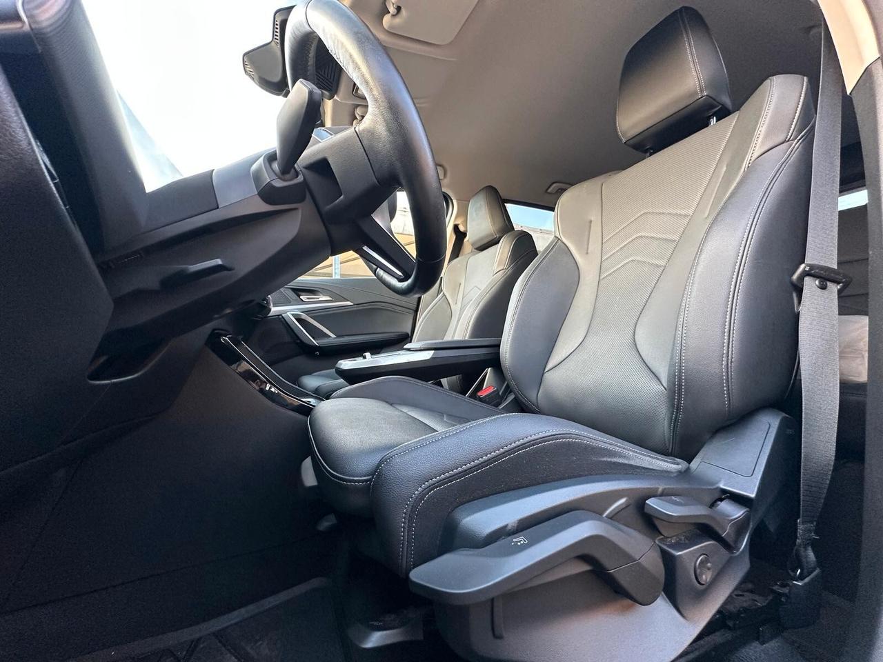 Bmw X1 xDrive 20d xLine 48v head up keyless led