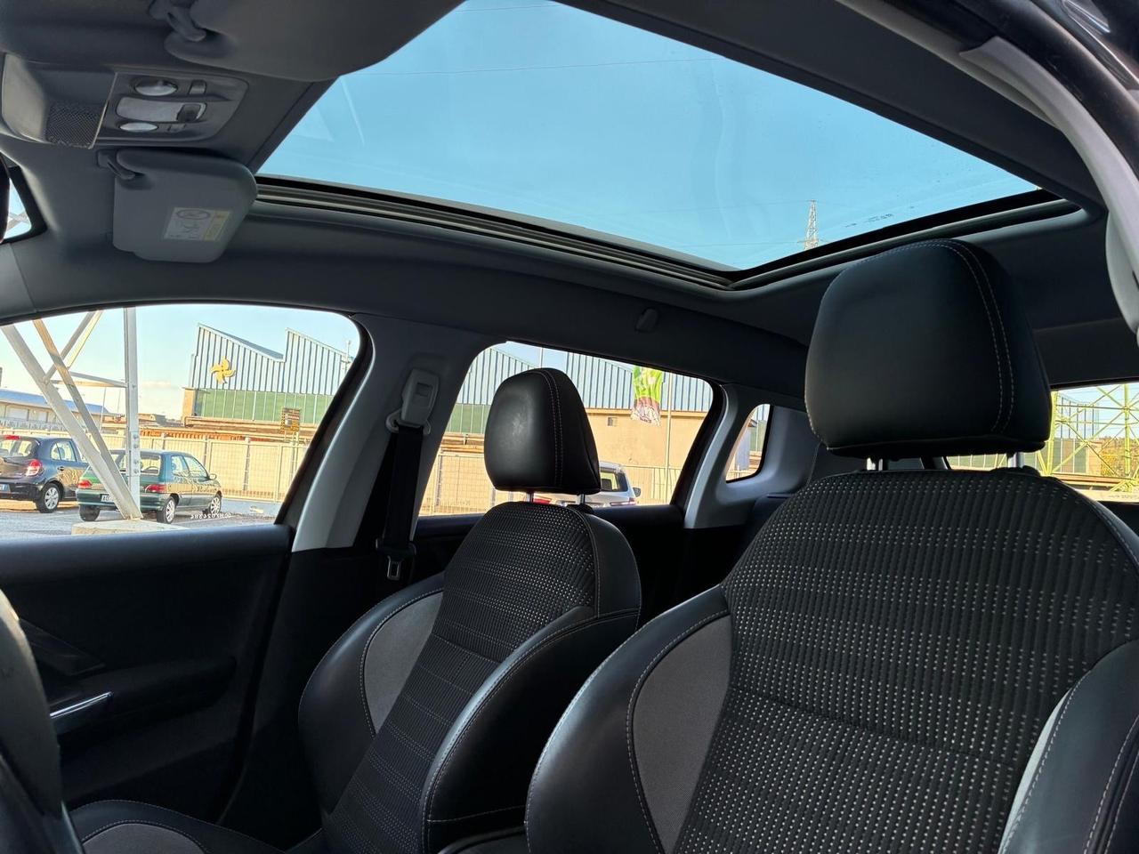 Peugeot 2008 BlueHDi 100 GT Line