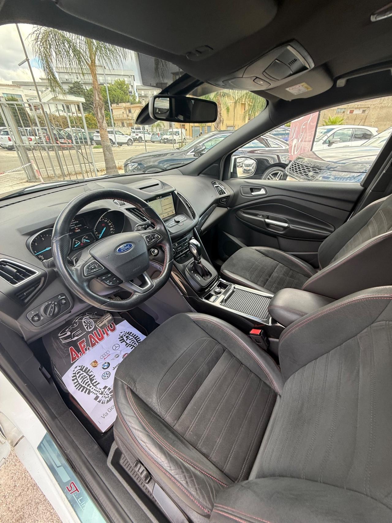 Ford Kuga 2.0 TDCI 150 CV S&S 4WD Titanium