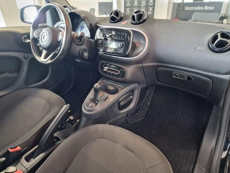 smart fortwo EQ Passion