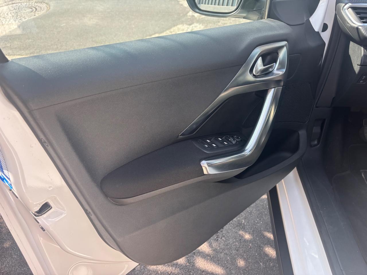 Peugeot 2008 1.6 e-HDi 92 CV Stop&Start Allure
