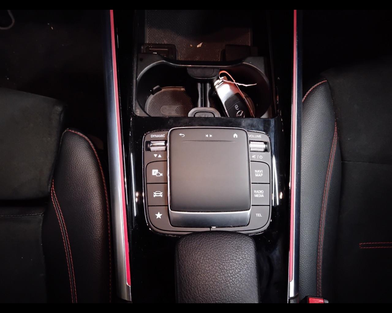 Mercedes-Benz GLA-H247 2020 - GLA 200 d Premium auto