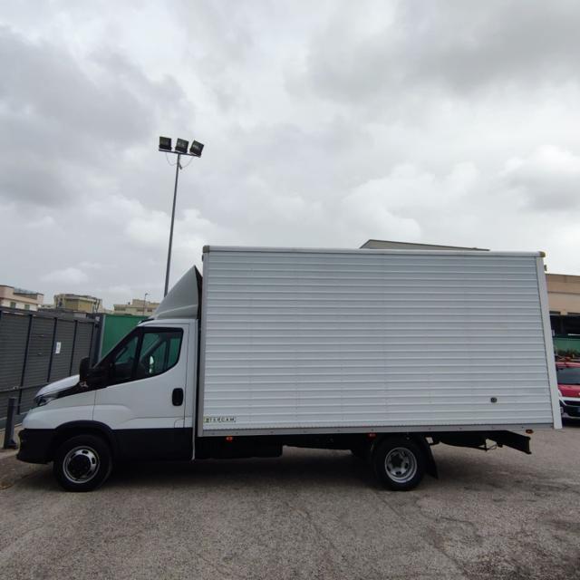 IVECO DAILY 35C18 BOX - 2020