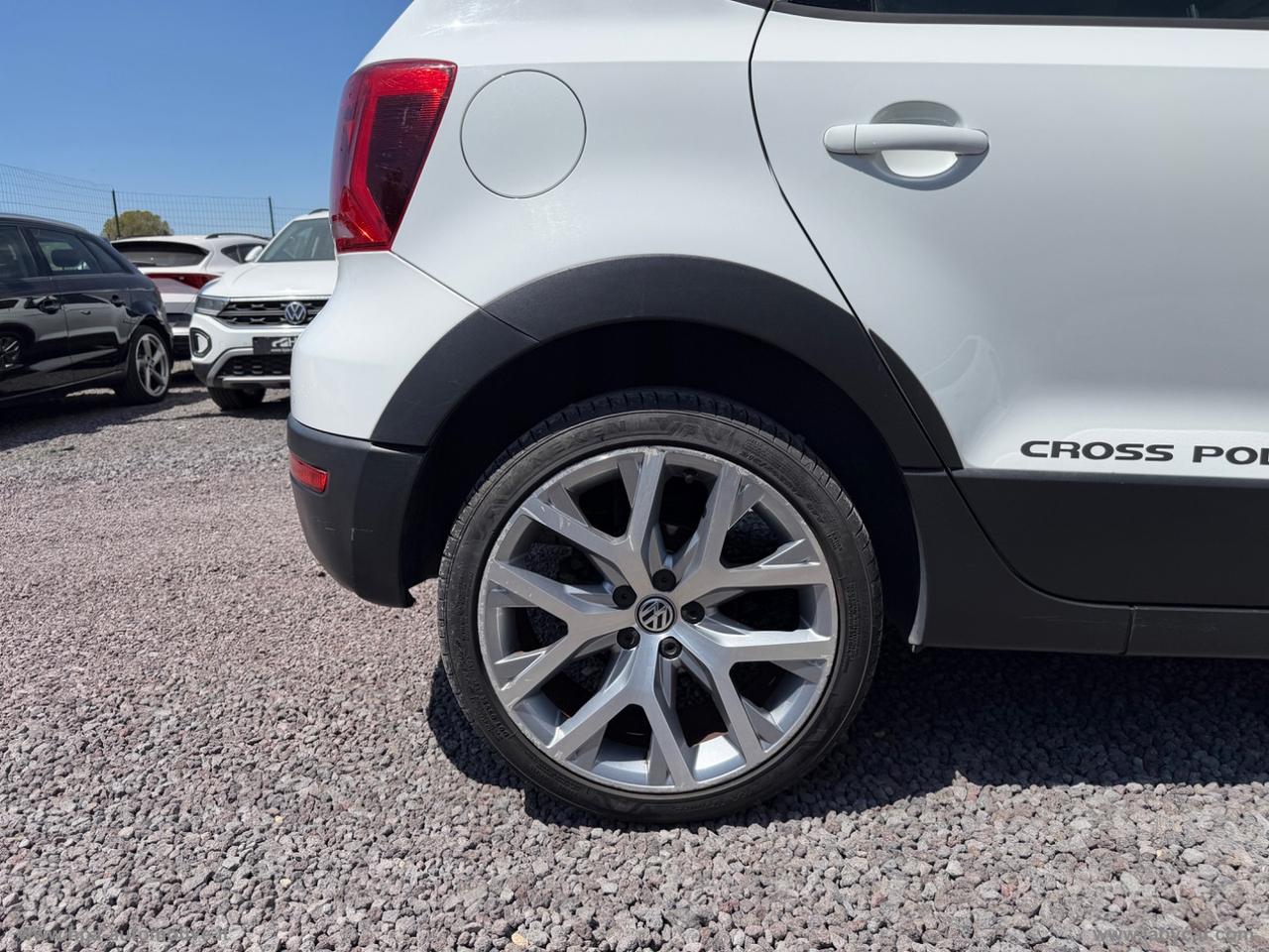 VOLKSWAGEN Polo Cross 1.4 TDI DSG BlueMotion Tech.