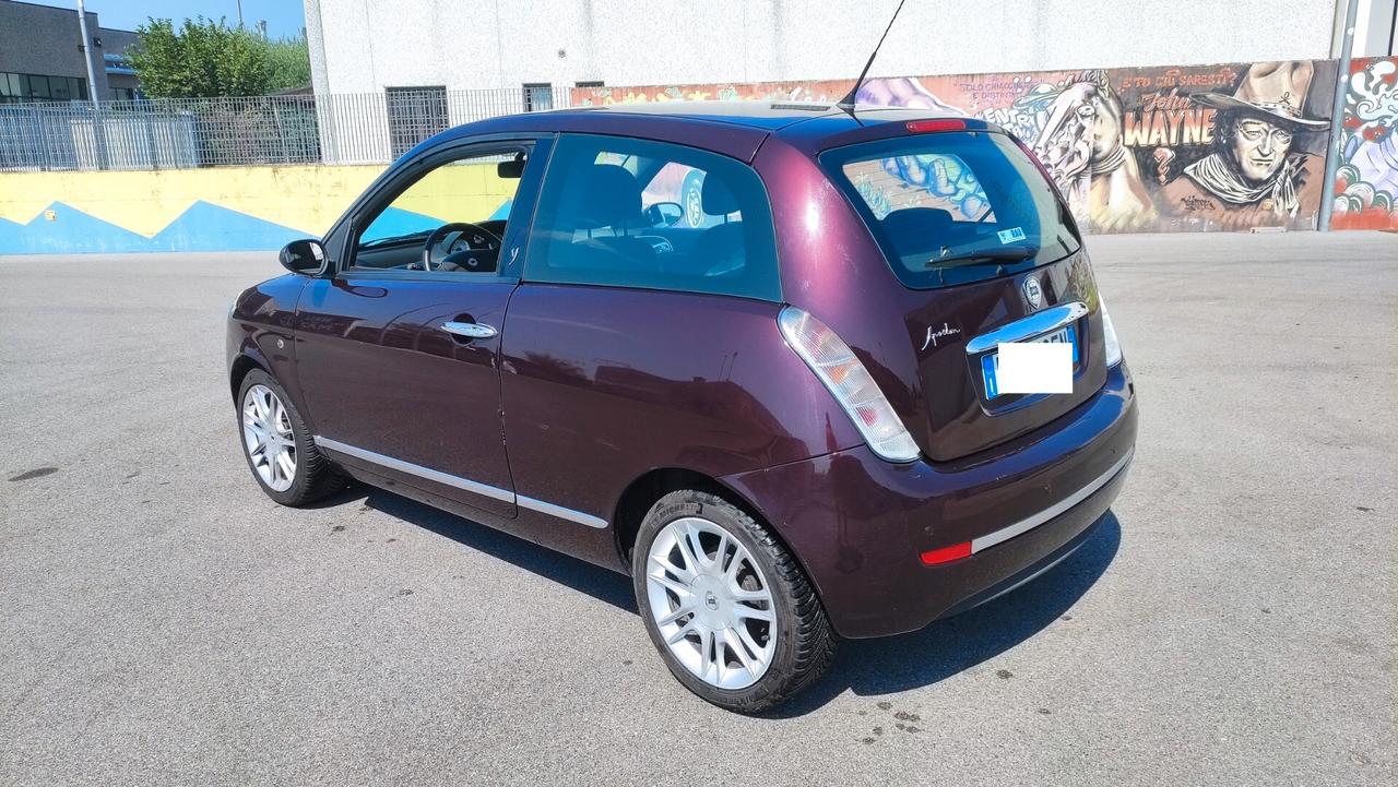 Lancia Ypsilon 1.4 16V AUTOMATICA NEOPATENTATI - 2006