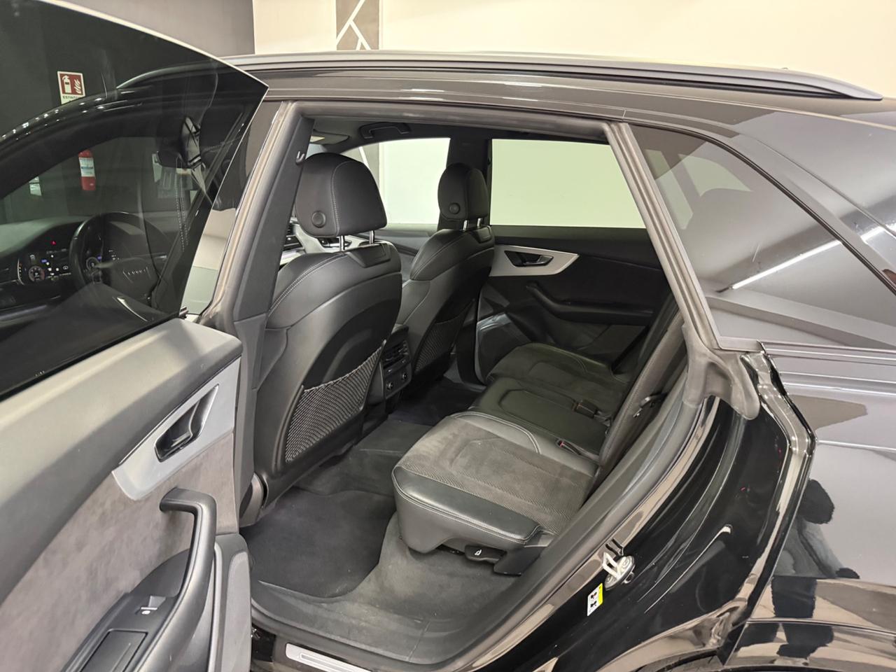 Audi Q8 45 TDI quattro S Line Full optional