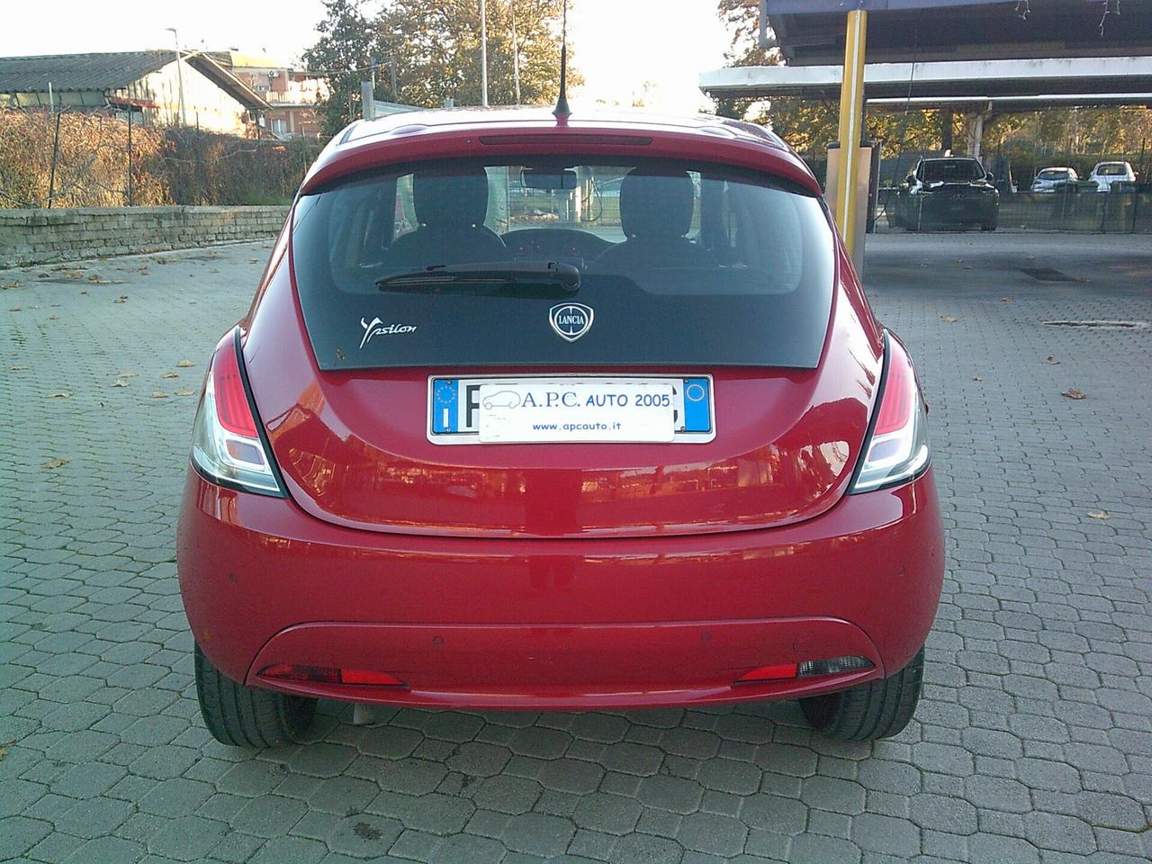 Lancia Ypsilon 1.2 69 CV 5 porte Silver