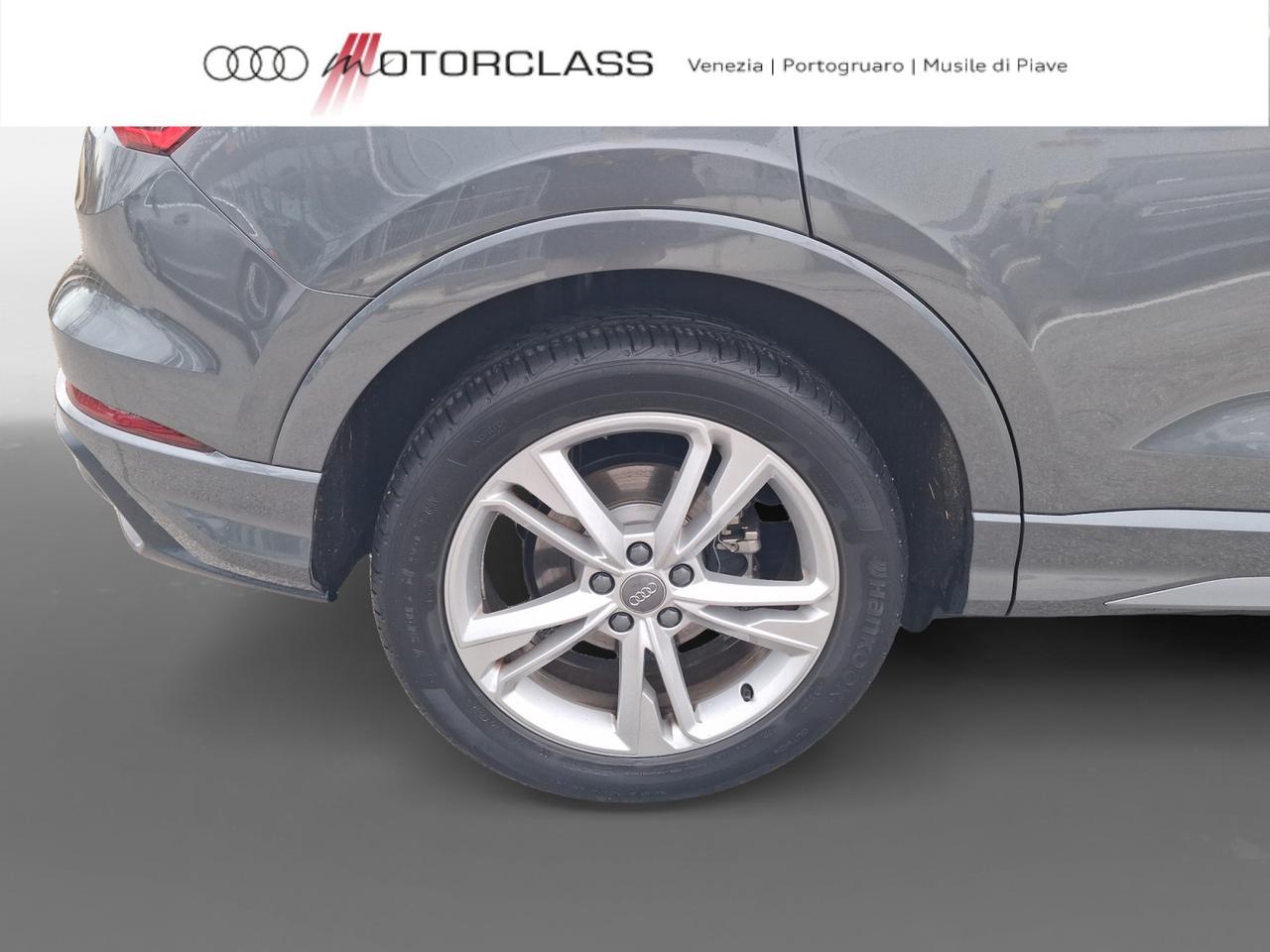 Audi Q3 35 1.5 tfsi mhev s line edition s tronic