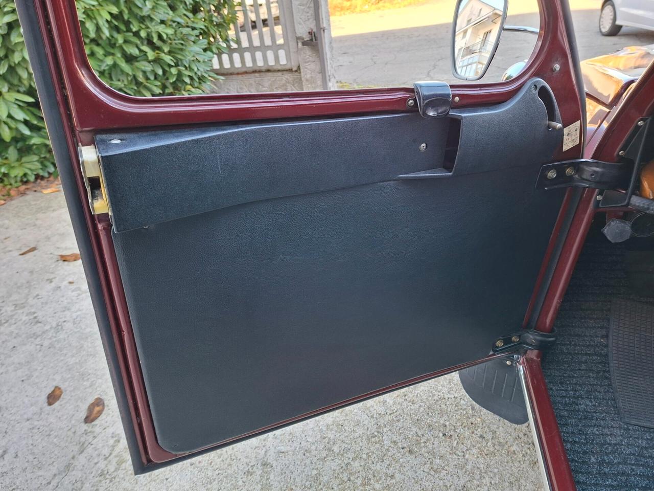 Citroen 2CV Charleston