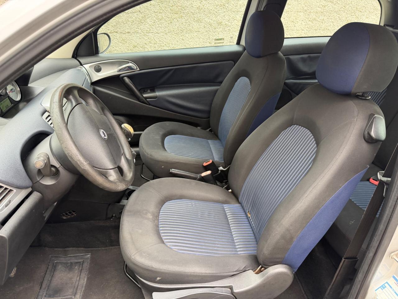 Lancia Ypsilon 1.2 benzina euro4 NEOPATENTATI