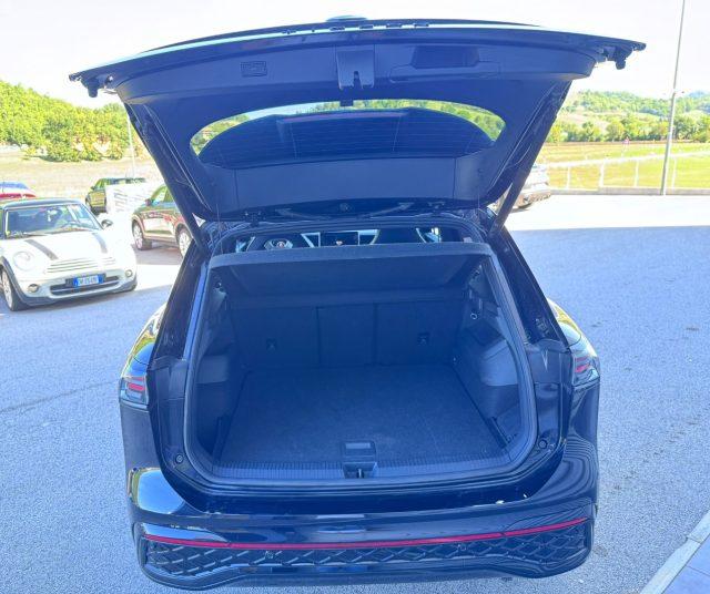 VOLKSWAGEN Tiguan 1.5 eTSI 150CV GANCIO DSG R-Line Plus PARI A NUOVO