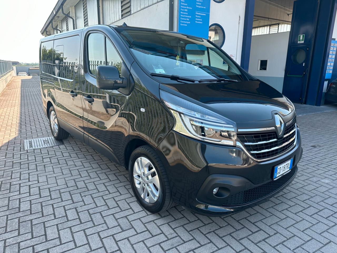 Renault Trafic T29 2.0 dCi 145CV EDC PL-TN SpaceClass Energy