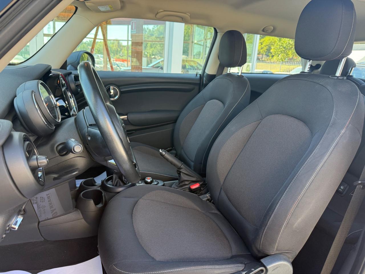 Mini 1.5 One 75 CV // Neopatentati // Perfetta