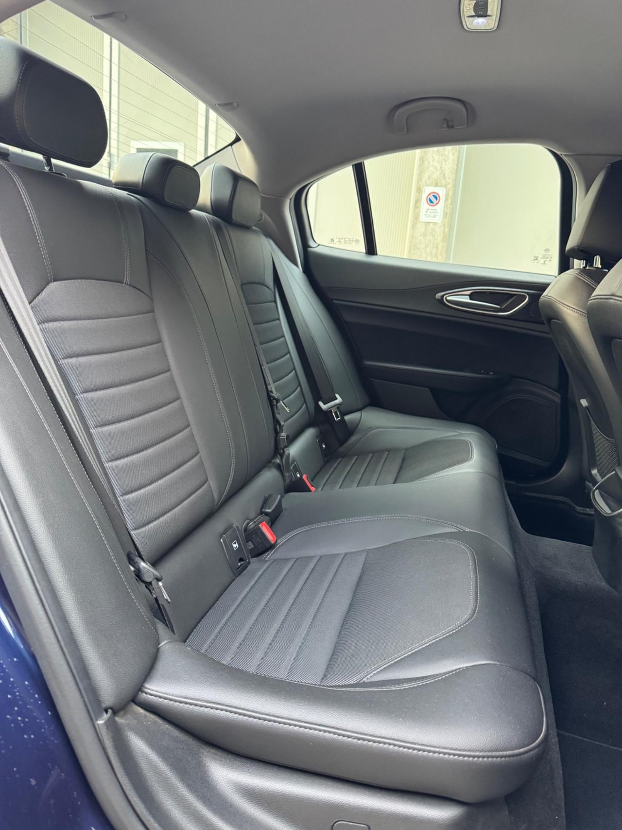 Alfa Romeo Giulia 2.2 Turbodiesel 160 CV AT8 Super