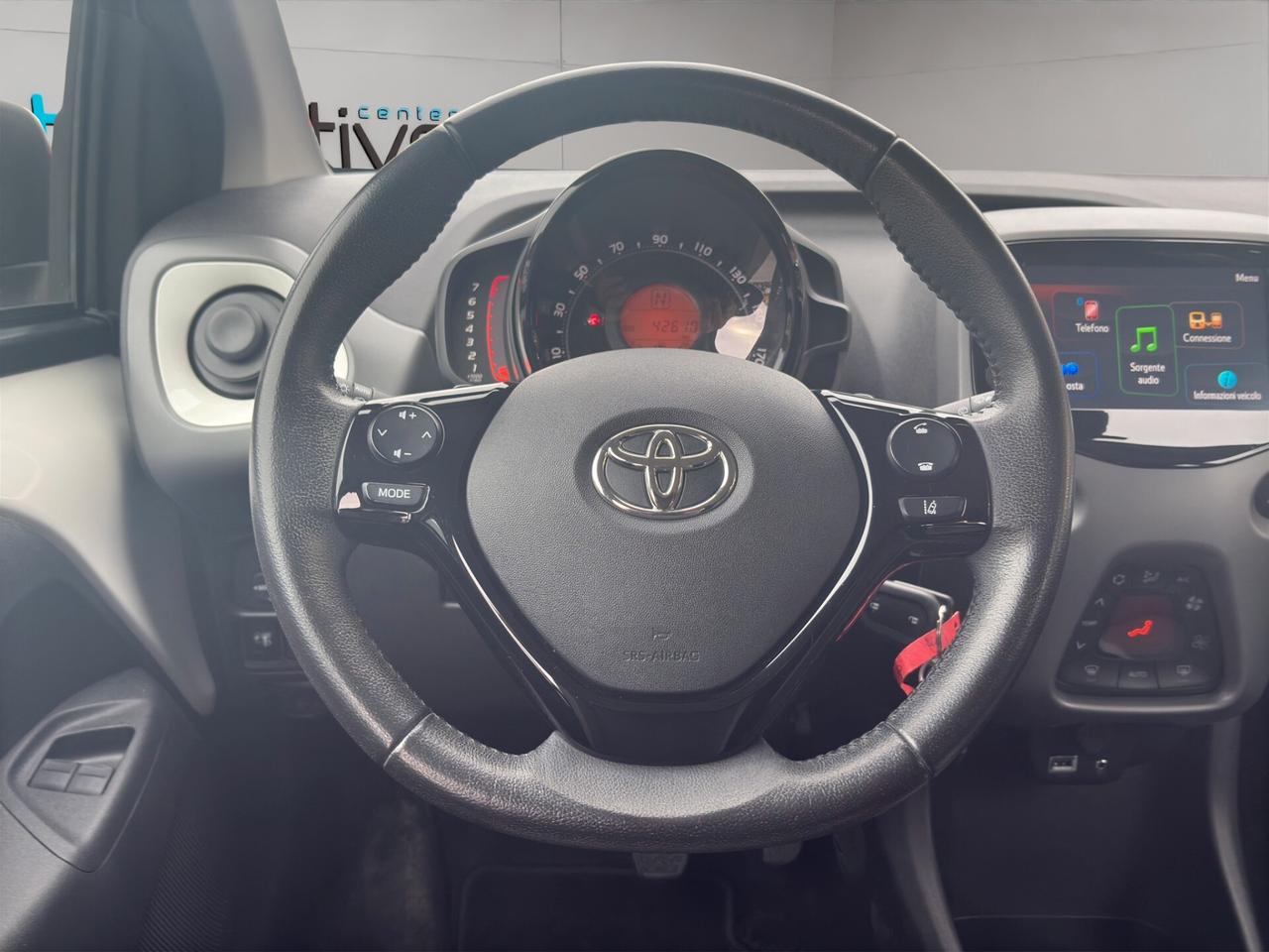 Toyota Aygo Connect 1.0 VVT-i 72 CV 5 porte x-play MMT