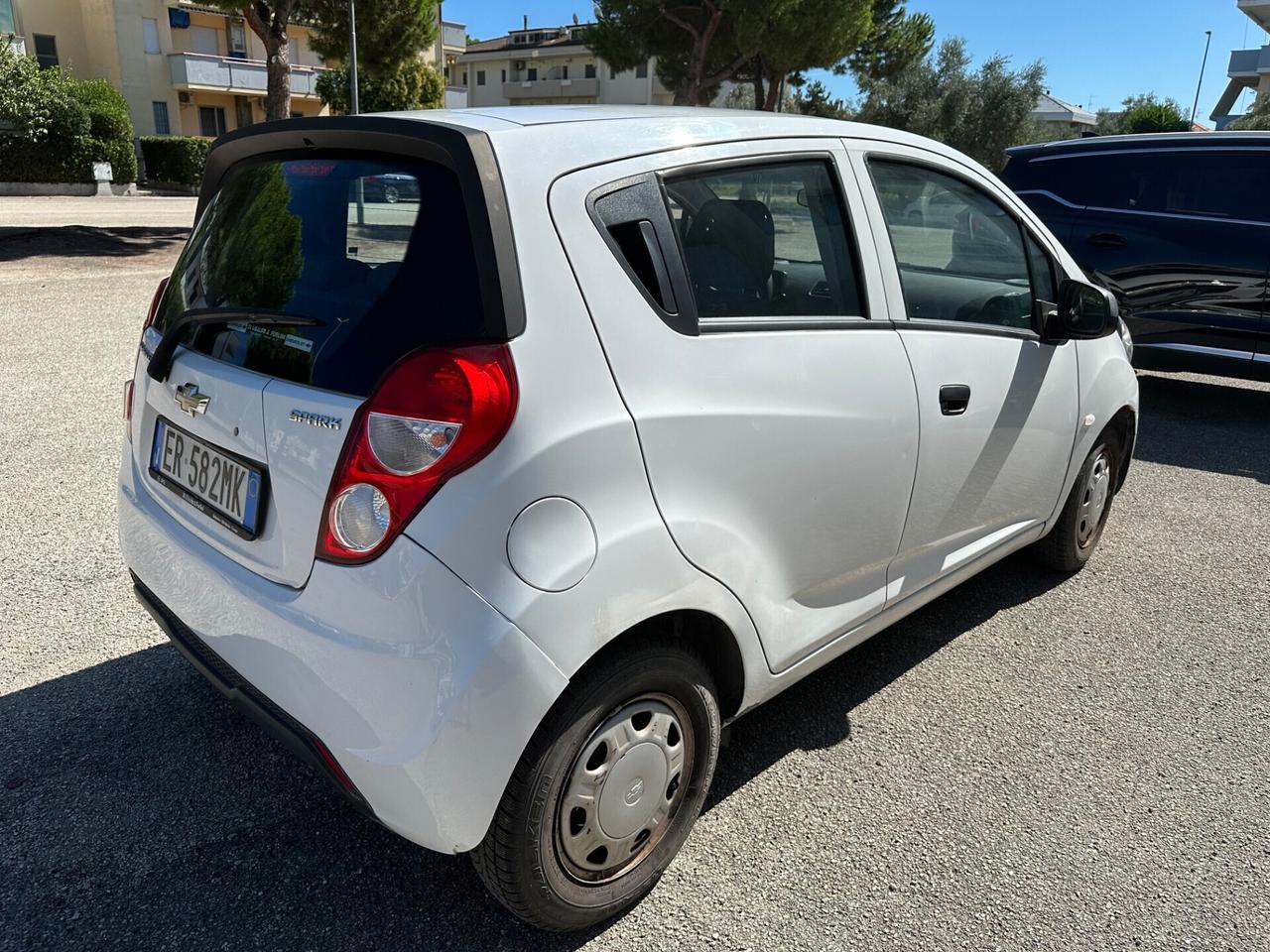 Chevrolet Spark 1.0 benzina 2013 neopaten.