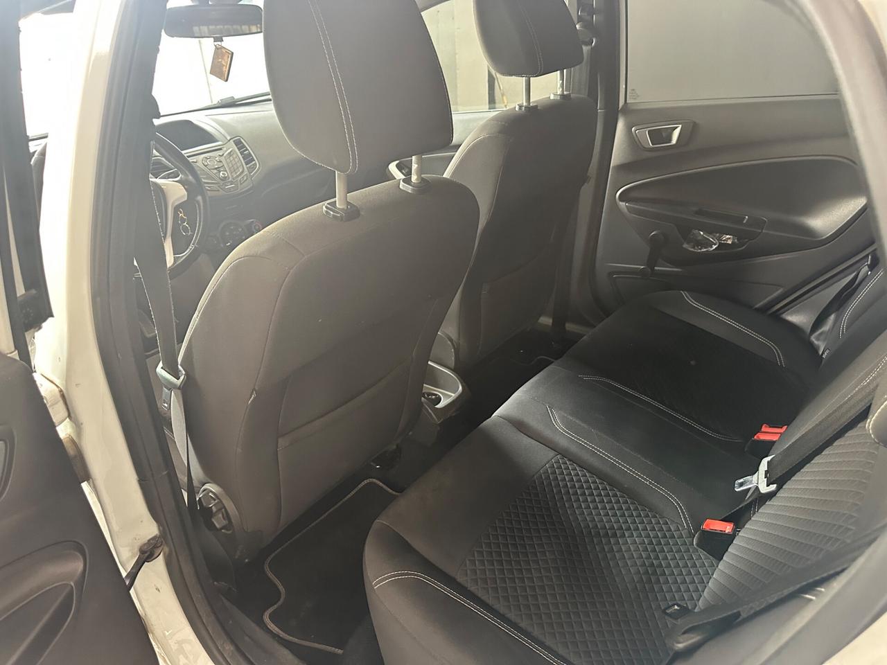 Ford Fiesta 1.4 5 porte Bz.- GPL Black & White Edition