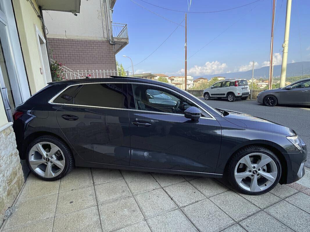 Audi A3 SPB 30 2.0 TDI Adavanced S-Line Tetto Apribile Navi Fari Full Led Aziendale ufficiale Audi Italia