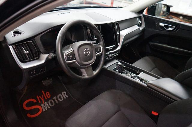 VOLVO XC60 B4 (d) AWD Geartronic Business