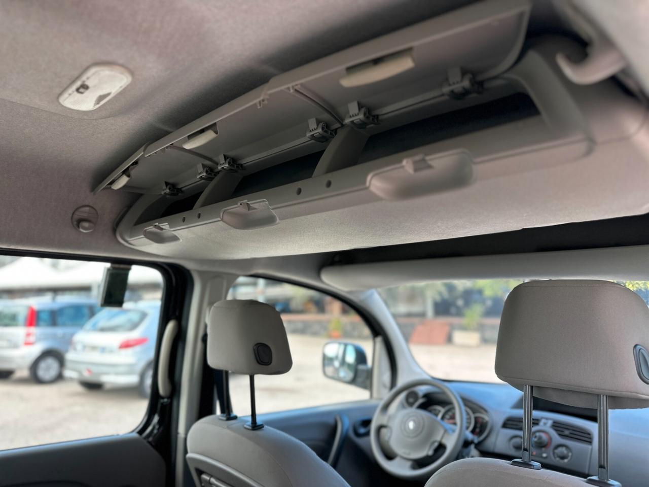 Renault Kangoo 1.5 dCi 105CV 5 porte Pianale Ribassato con Pedana