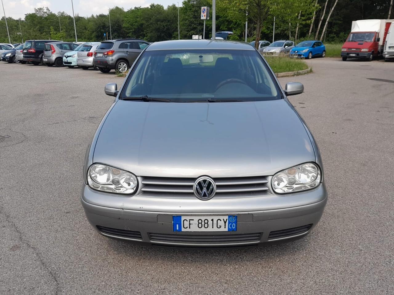 Volkswagen Golf 1.6 16V cat 5p. Highline