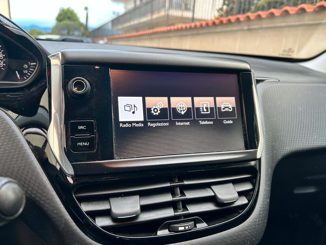 Peugeot 2008 1.2 Benzina 82CV - 2016